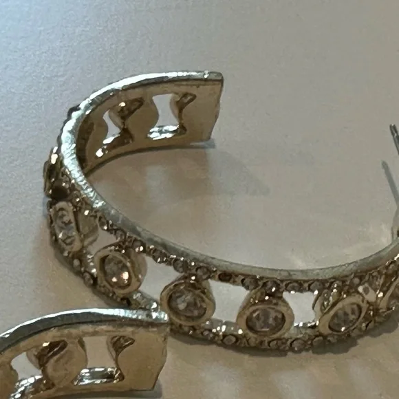 Silver-Tone Rhinestone Hoop Earrings – Open Circle Design, GUC y2k - Picture 5 of 6